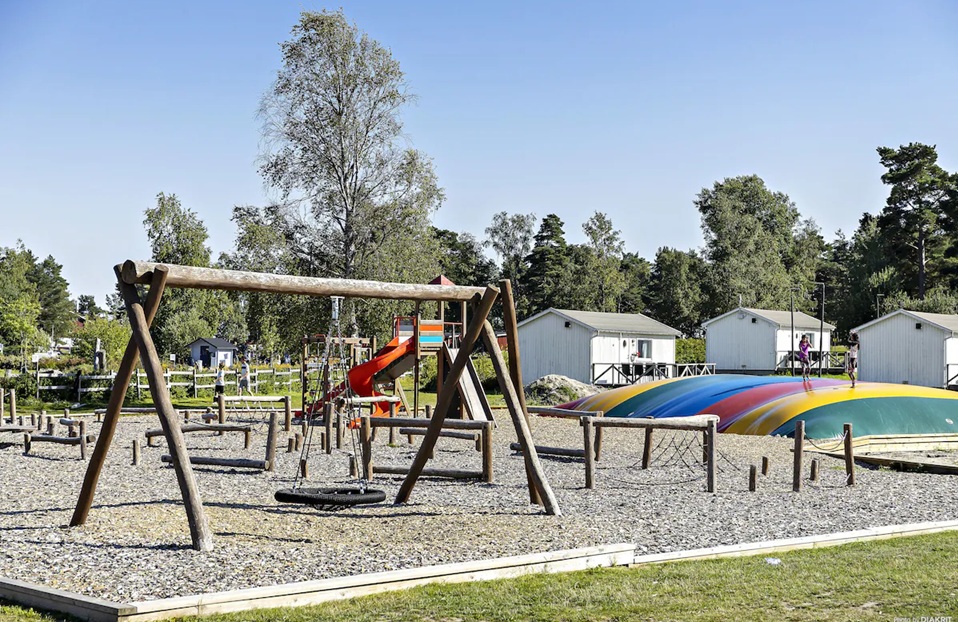 Top 10 First Camp campingar för barnfamiljen i Sverige